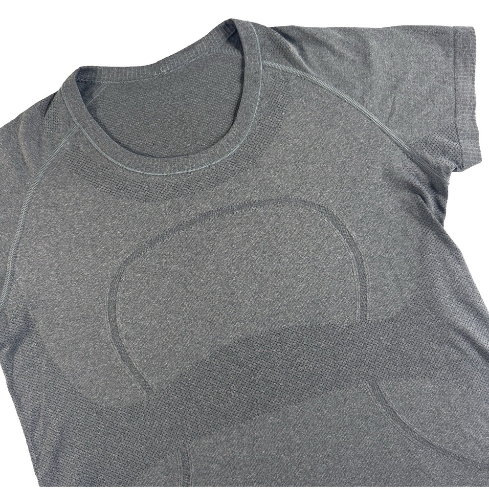 Lululemon Swiftly Tech Top Womens 12 Short Sleeve Shirt Gray Athleisure